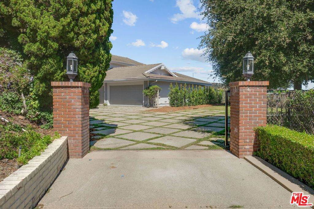 https://bt-photos.global.ssl.fastly.net/socal/orig_boomver_2_411103741-2.jpg
