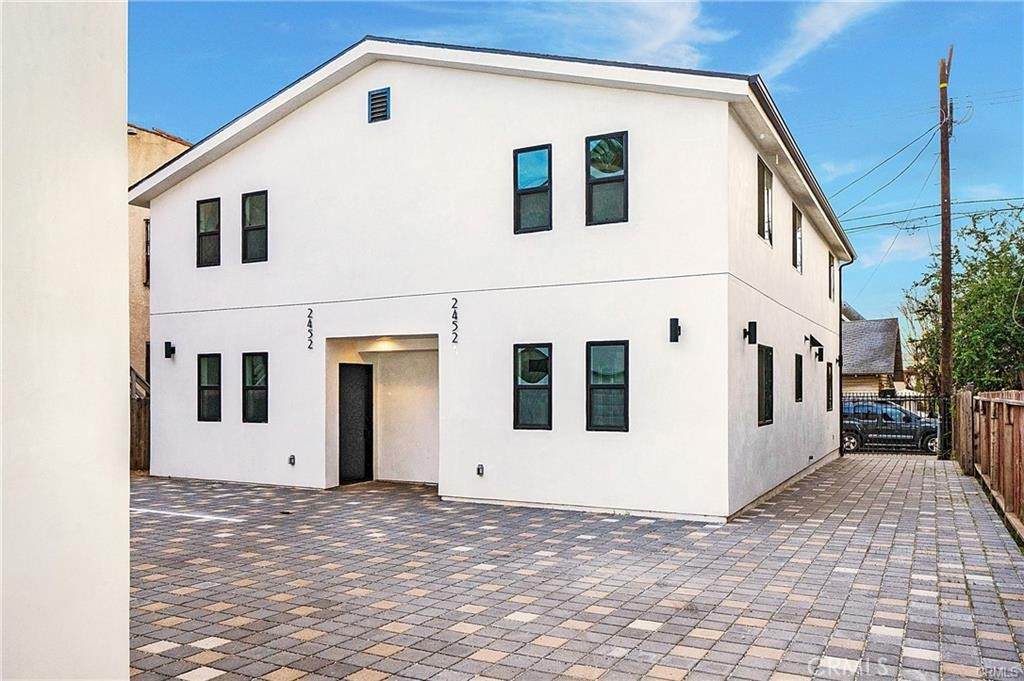 2452 1/2 Boulder St - Photo 1