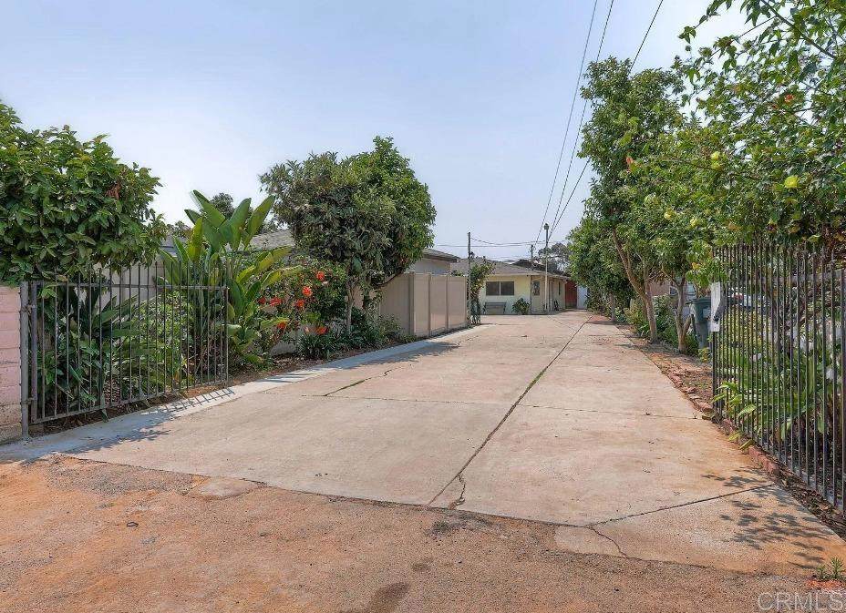 https://bt-photos.global.ssl.fastly.net/socal/orig_boomver_2_411225097-2.jpg