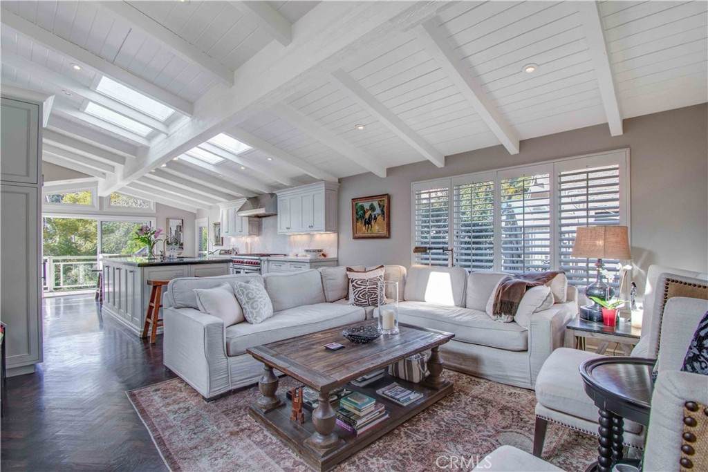 255 Emerald Bay - Photo 1