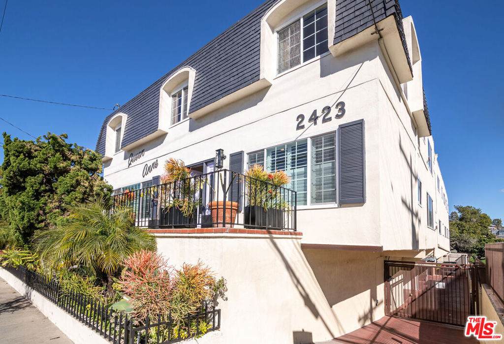 2423 4th Street - Photo 1