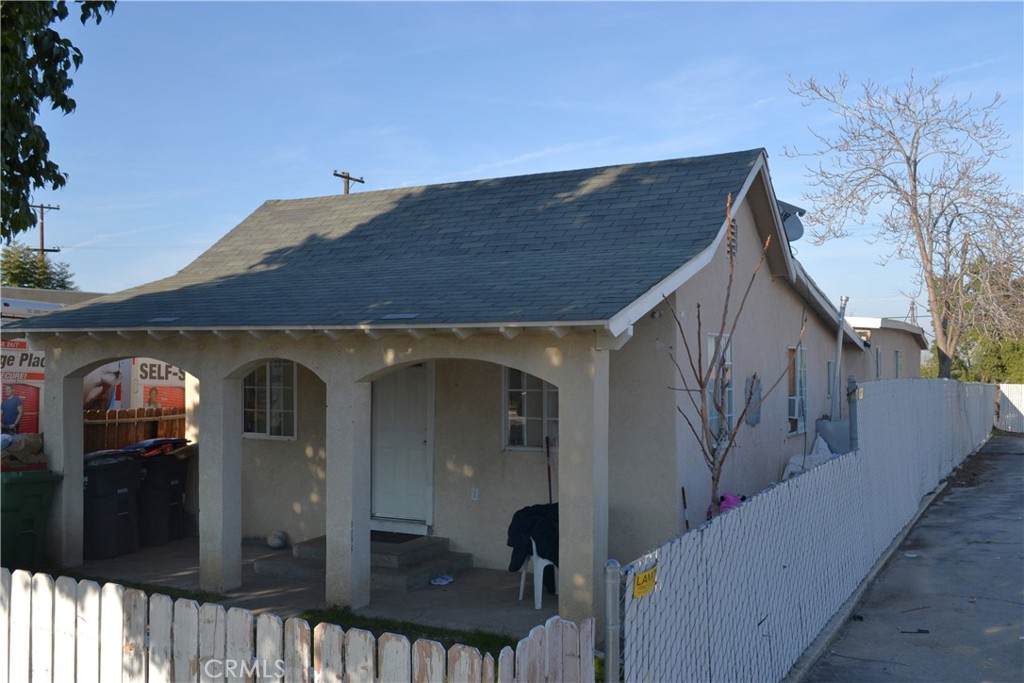 412 Kern Street - Photo 1
