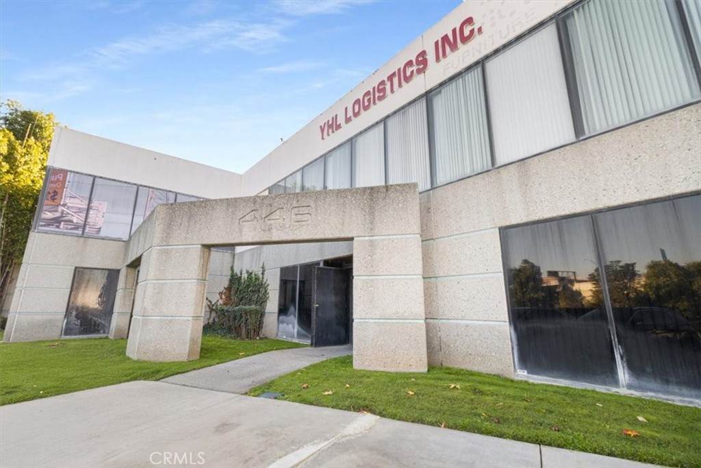 446 Cloverleaf Dr - Photo 1