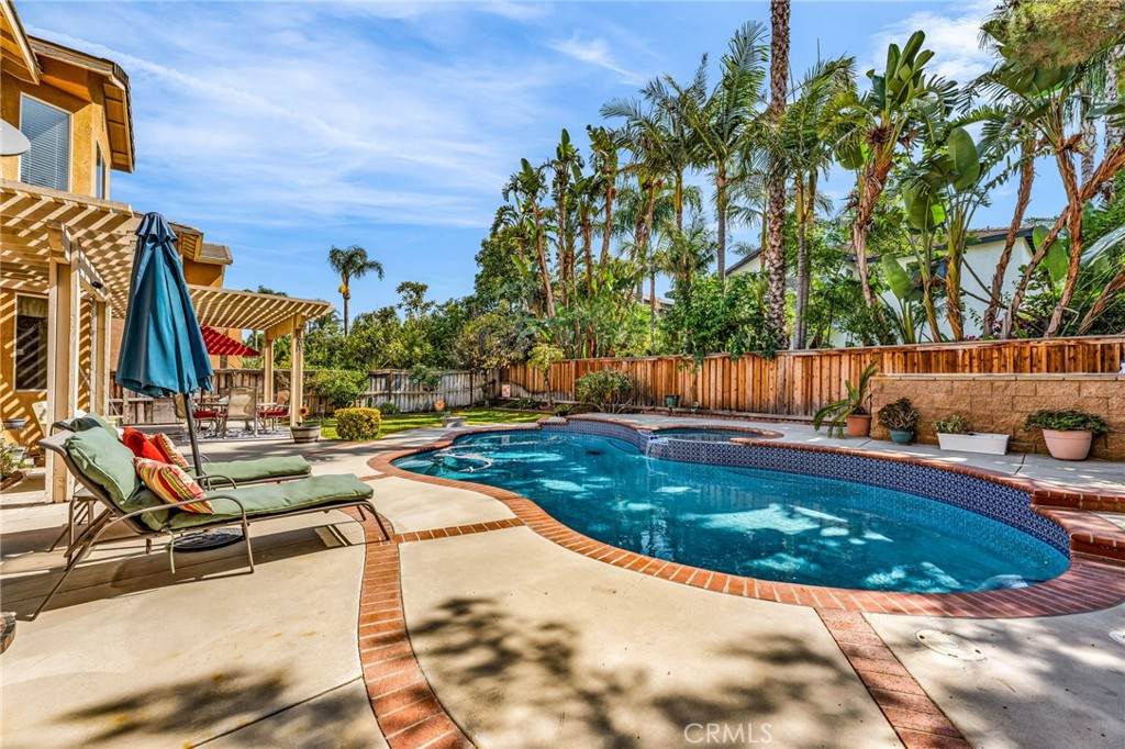 6874 Raspberry Court - Photo 1