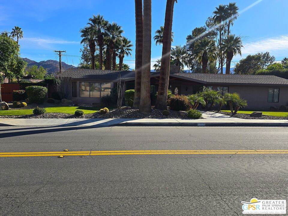 74619 Fairway Drive - Photo 1