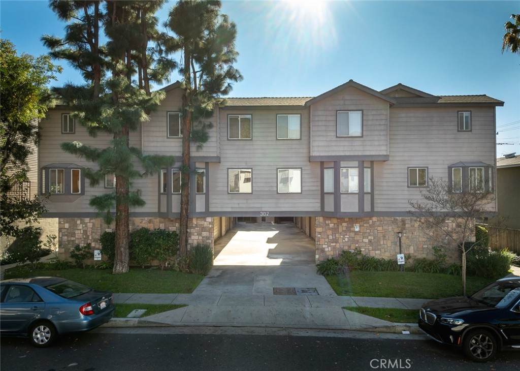 302 Loraine Street - Photo 1