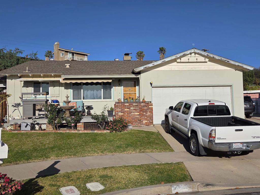 1347 Coy Court - Photo 1