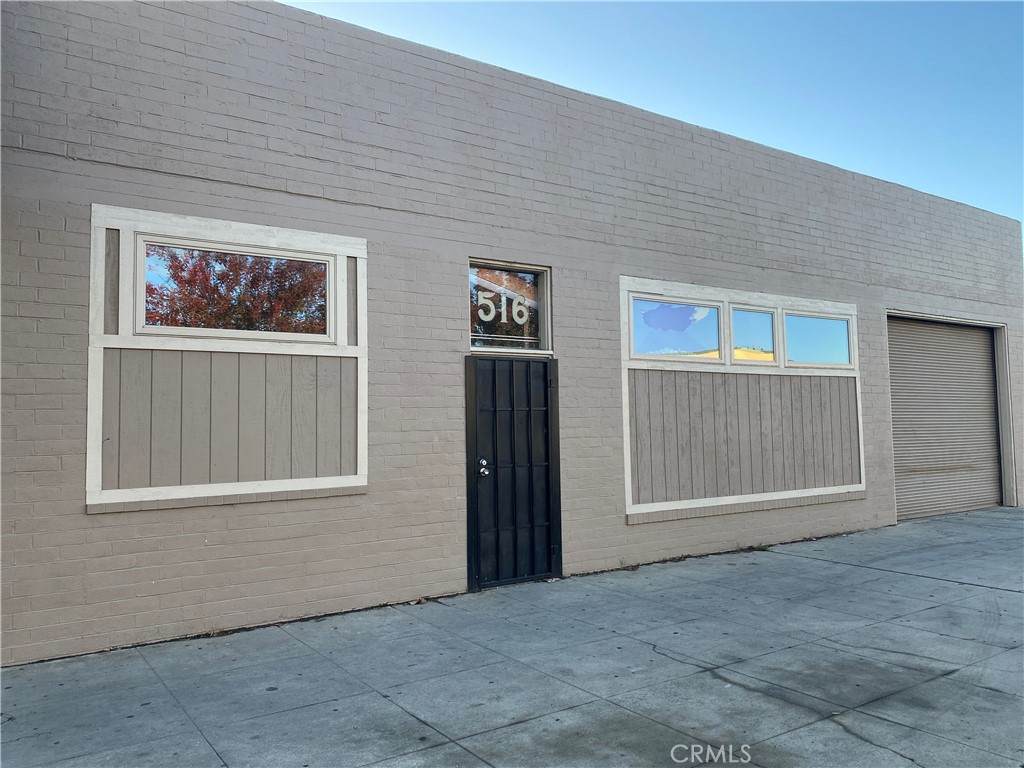 516 Gateway Drive - Photo 1