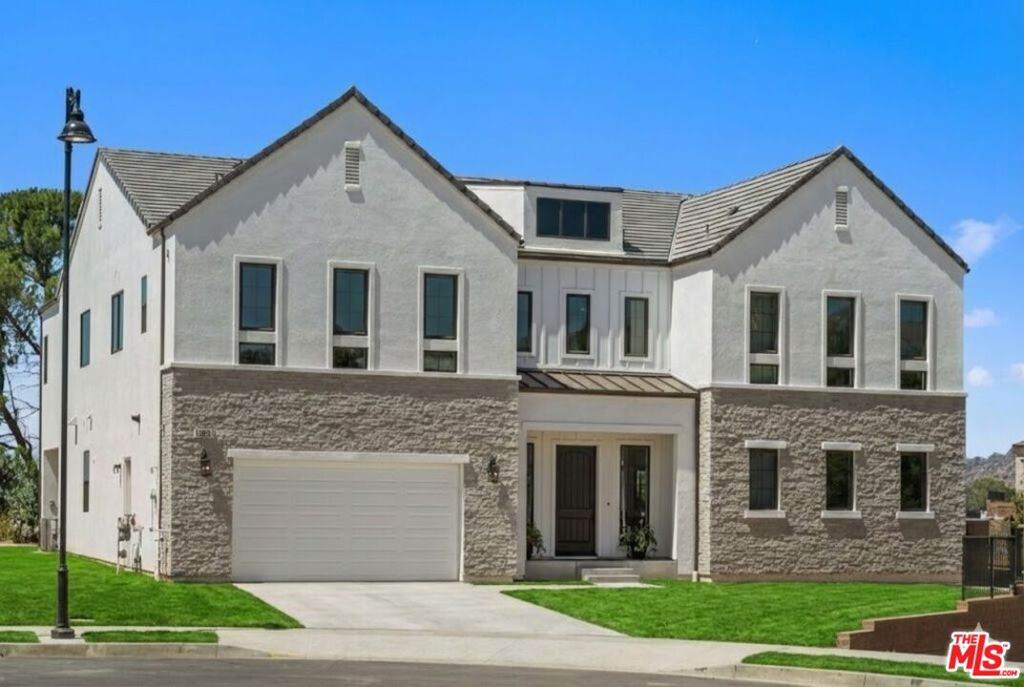 11091 Woodcrest Court - Photo 1