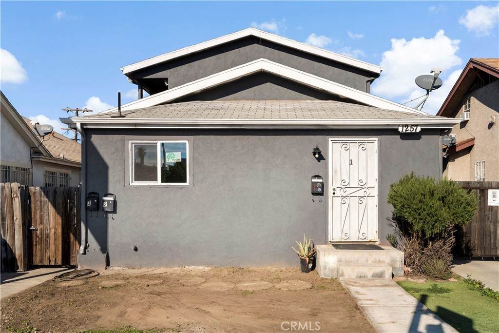 1257 Vernon - Photo 1