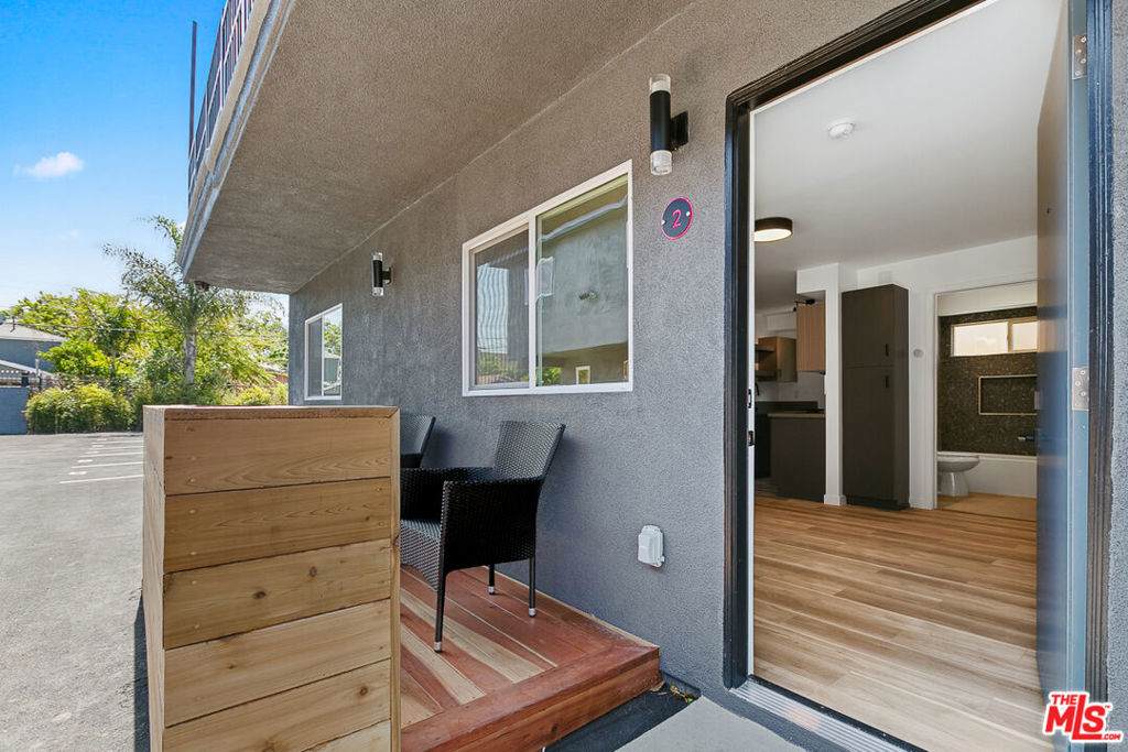 2922 Hauser Boulevard - Photo 1
