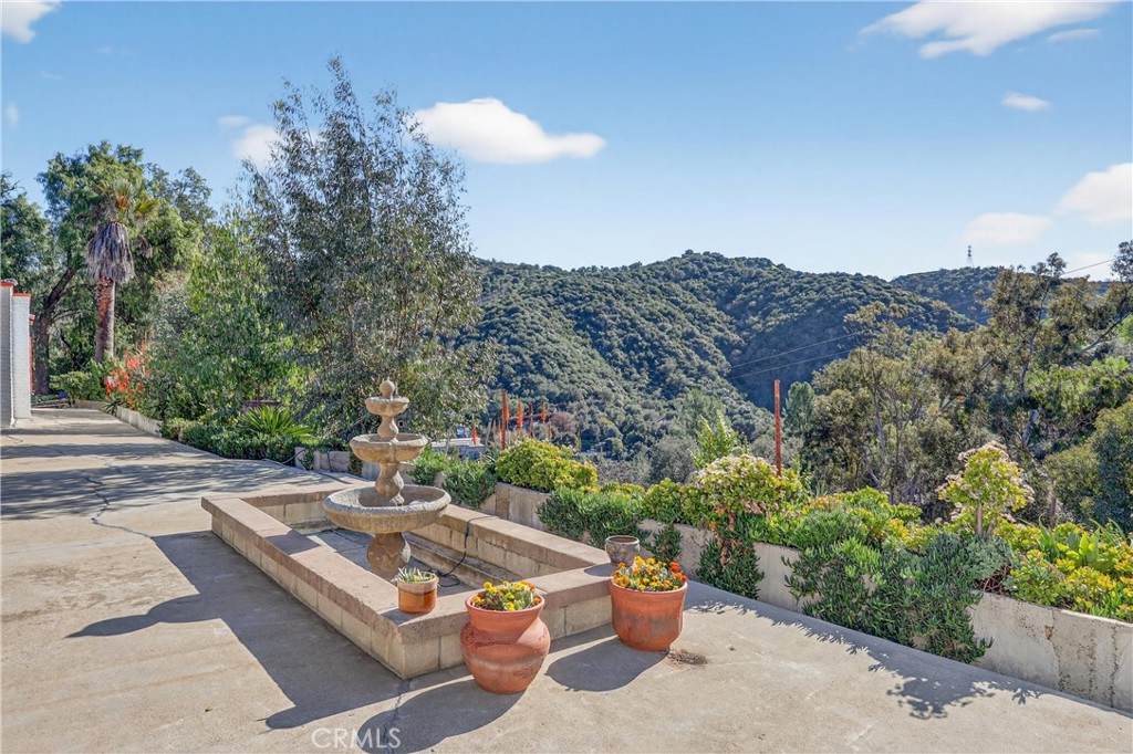 16757 Hillside Drive - Photo 1
