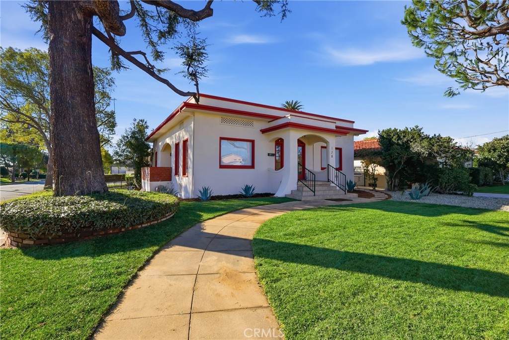 128 Adams - Photo 1