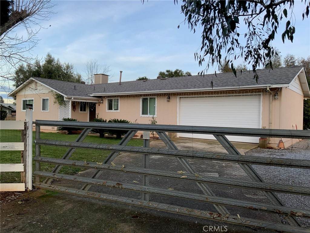 6655 Oak - Photo 1