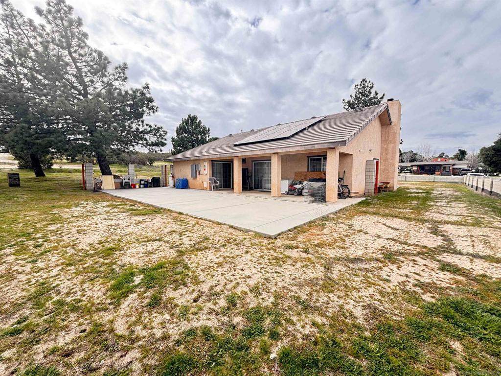 2185 Manzanita Ln - Photo 1