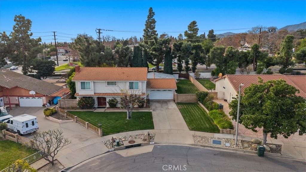 1613 Erin Avenue - Photo 1