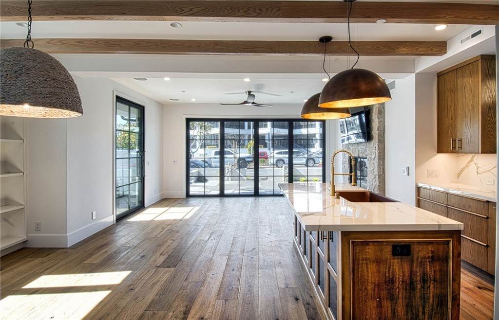 710 Avocado Avenue - Photo 1