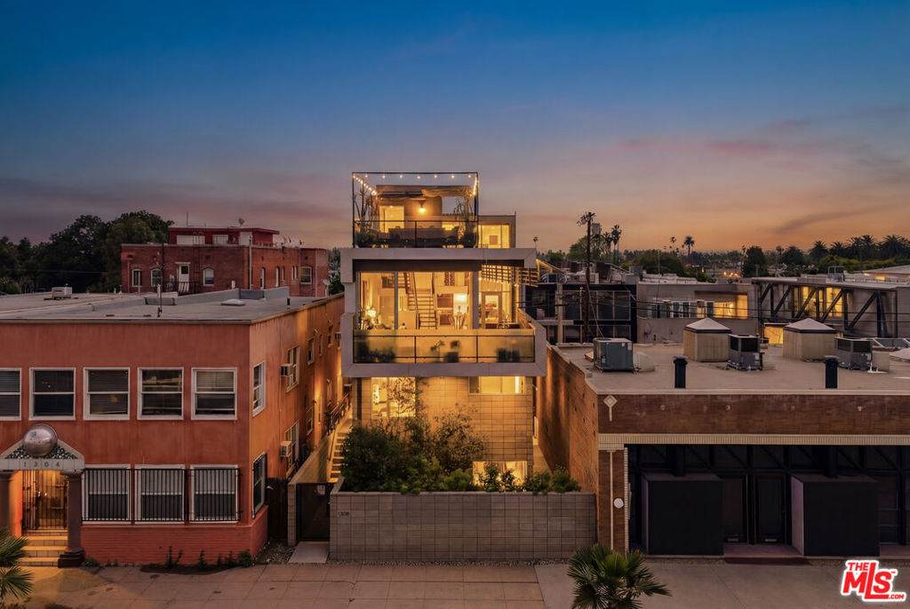 1308 Pacific Avenue - Photo 1