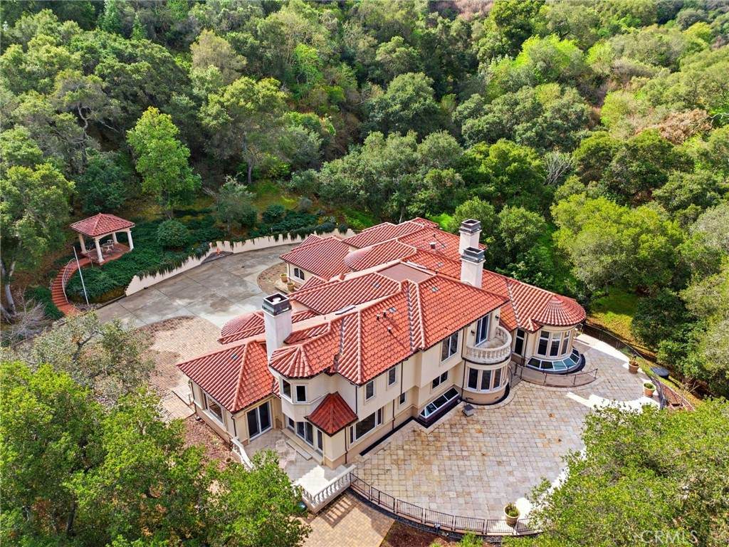 28080 Laura Court - Photo 1