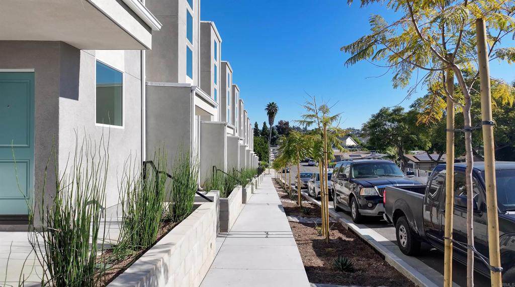 4958 Ocean View Boulevard - Photo 1