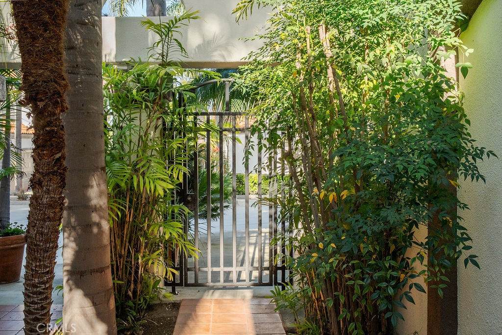 https://bt-photos.global.ssl.fastly.net/socal/orig_boomver_2_413955119-2.jpg