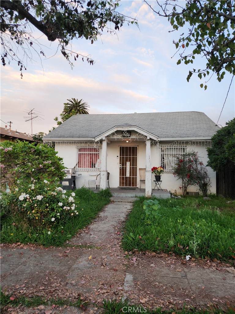 12618 Freeman Avenue - Photo 1