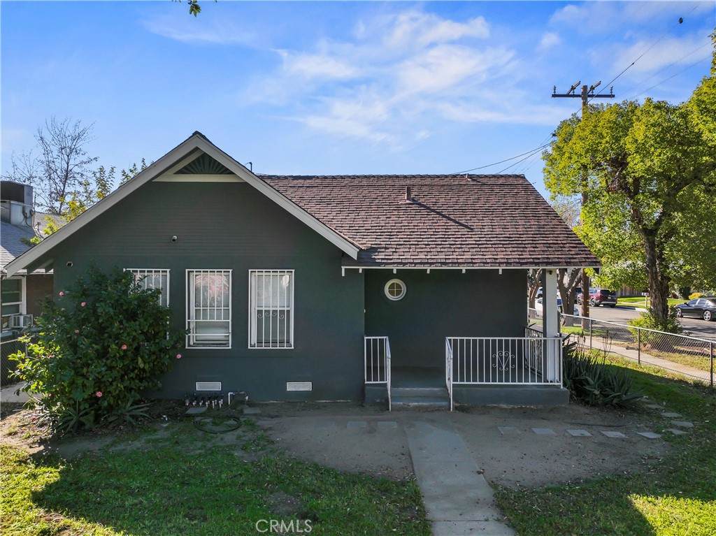 597 21st - Photo 1