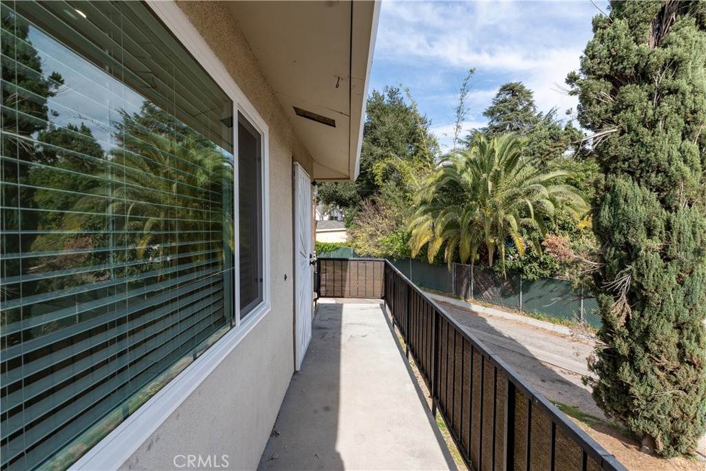 1911 Reedy Ave - Photo 1