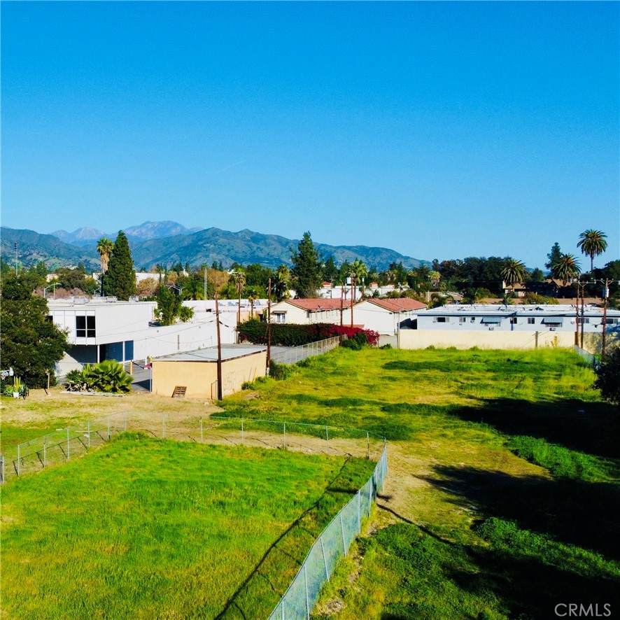 https://bt-photos.global.ssl.fastly.net/socal/orig_boomver_2_414709783-2.jpg