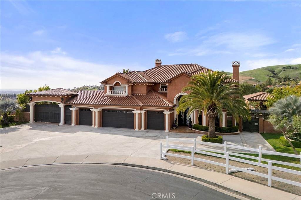 3991 Hollow Ridge Ct - Photo 1