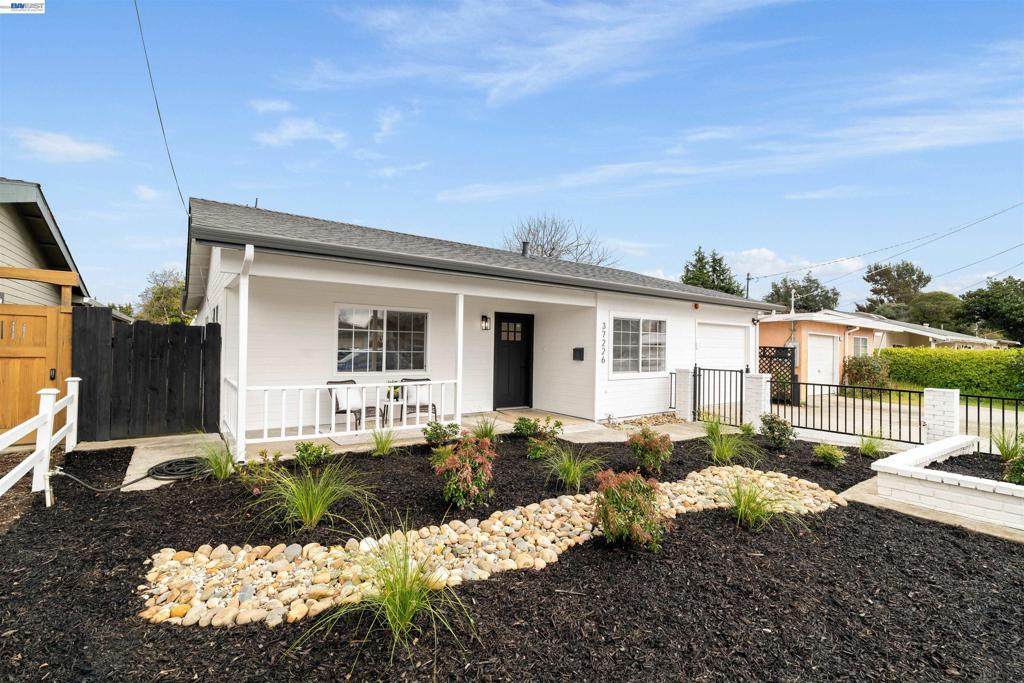 37226 37226 Dutra Way - Photo 1