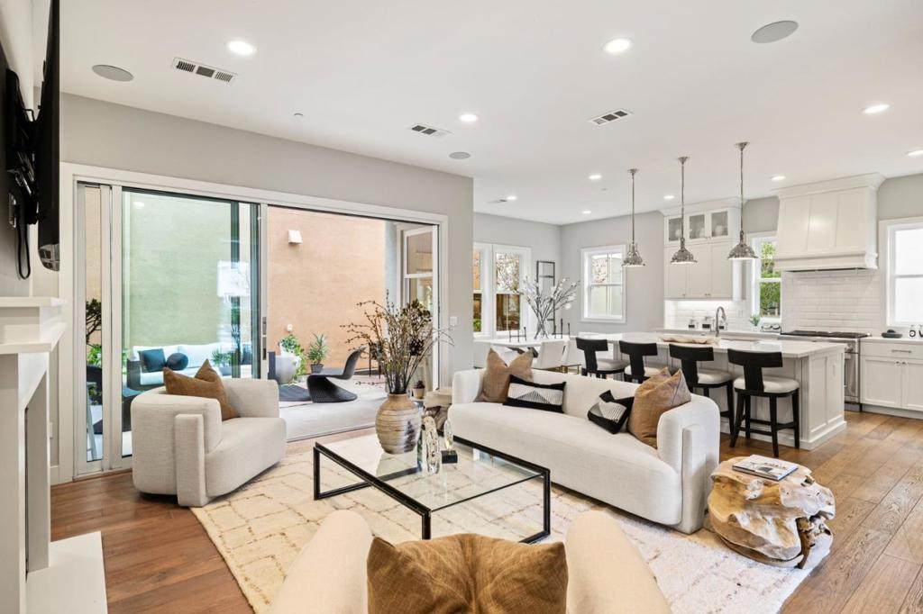 3103 Mena Drive - Photo 1