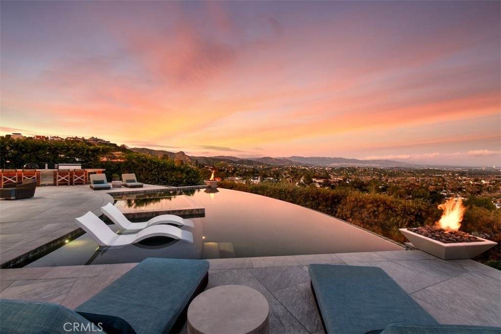 6100 Maury Avenue - Photo 1