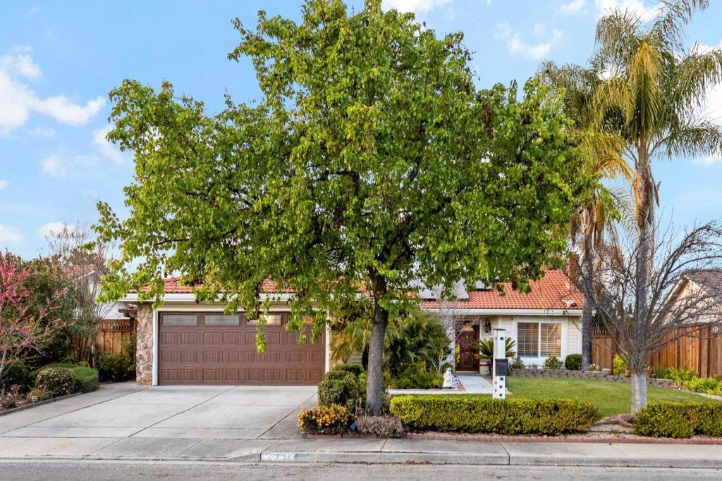 2831 Riedel Road - Photo 1