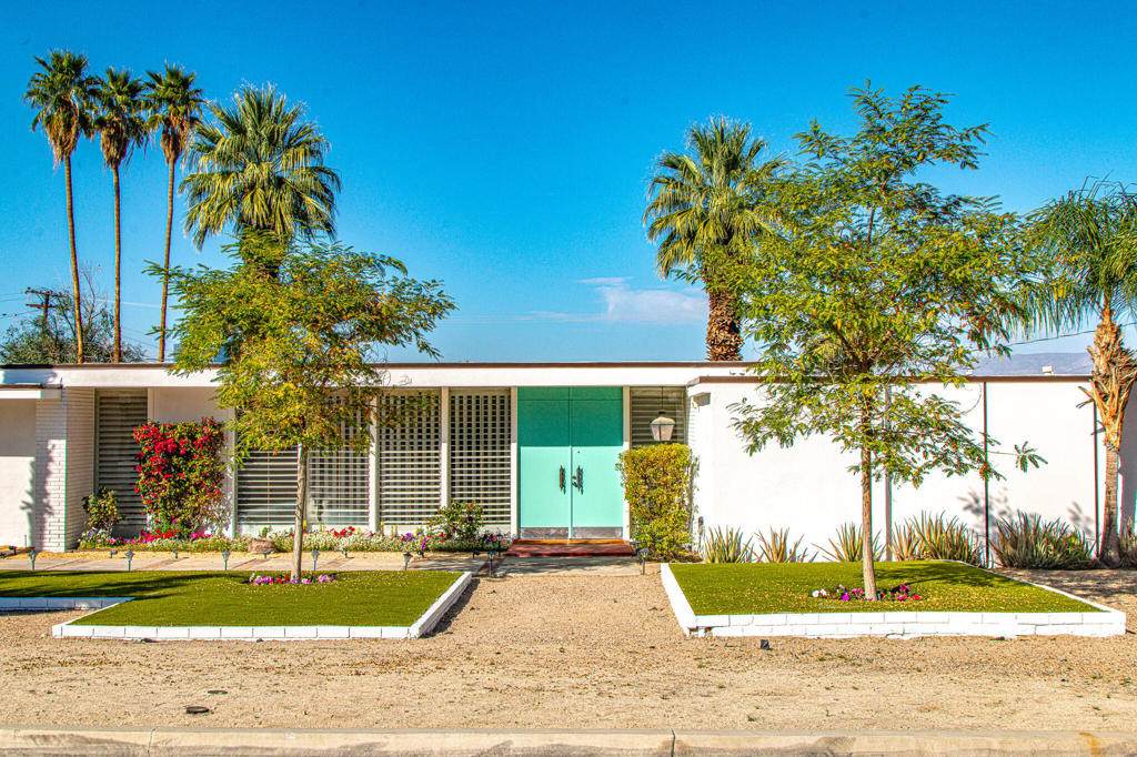 73070 Grapevine Street - Photo 1