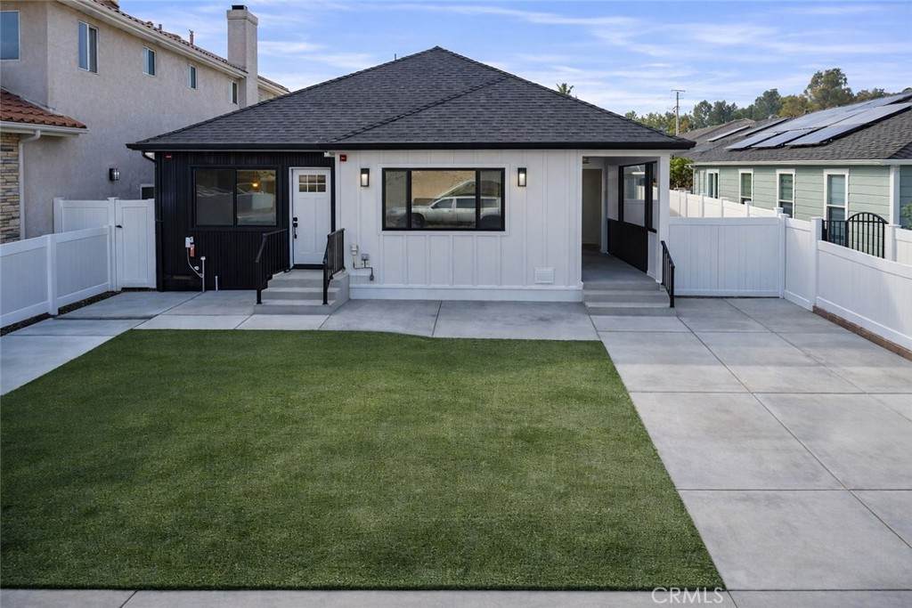 1307 Greenwood Ave - Photo 1