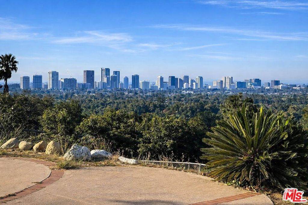 9926 Beverly Grove Drive - Photo 1