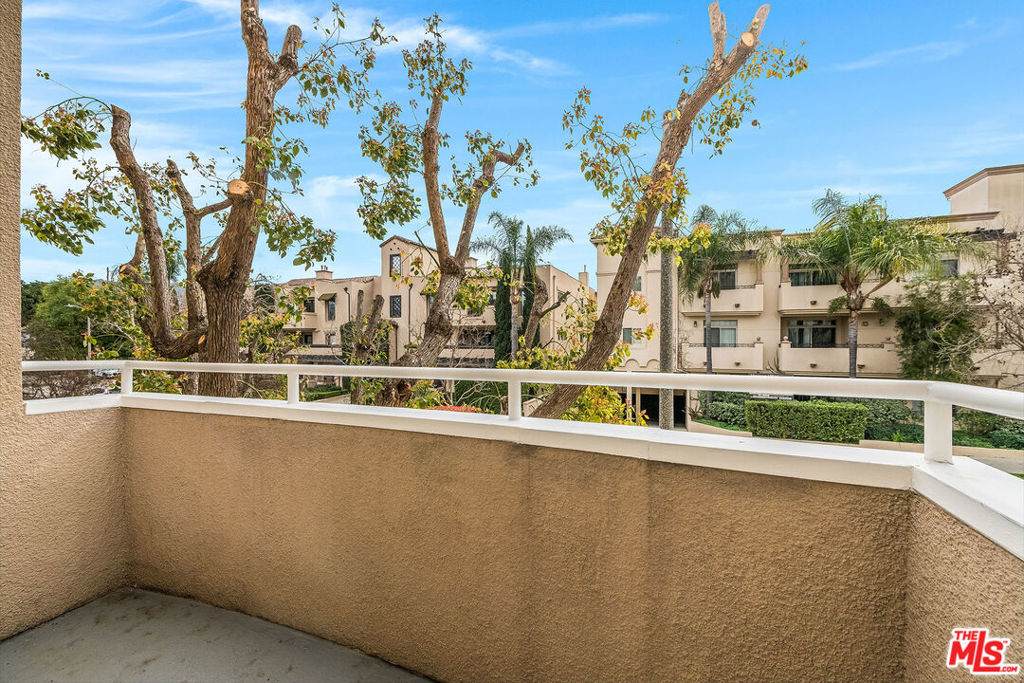 https://bt-photos.global.ssl.fastly.net/socal/orig_boomver_2_416220530-2.jpg