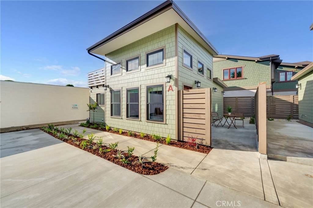 127 Foothill Boulevard - Photo 1