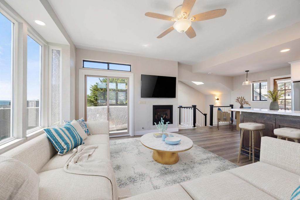 1980 Sherwood Drive - Photo 1