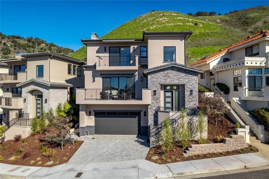 2732 Barcelona Street - Photo 1