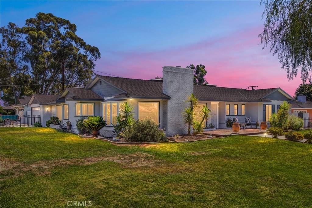 3095 Pepper Tree Lane - Photo 1
