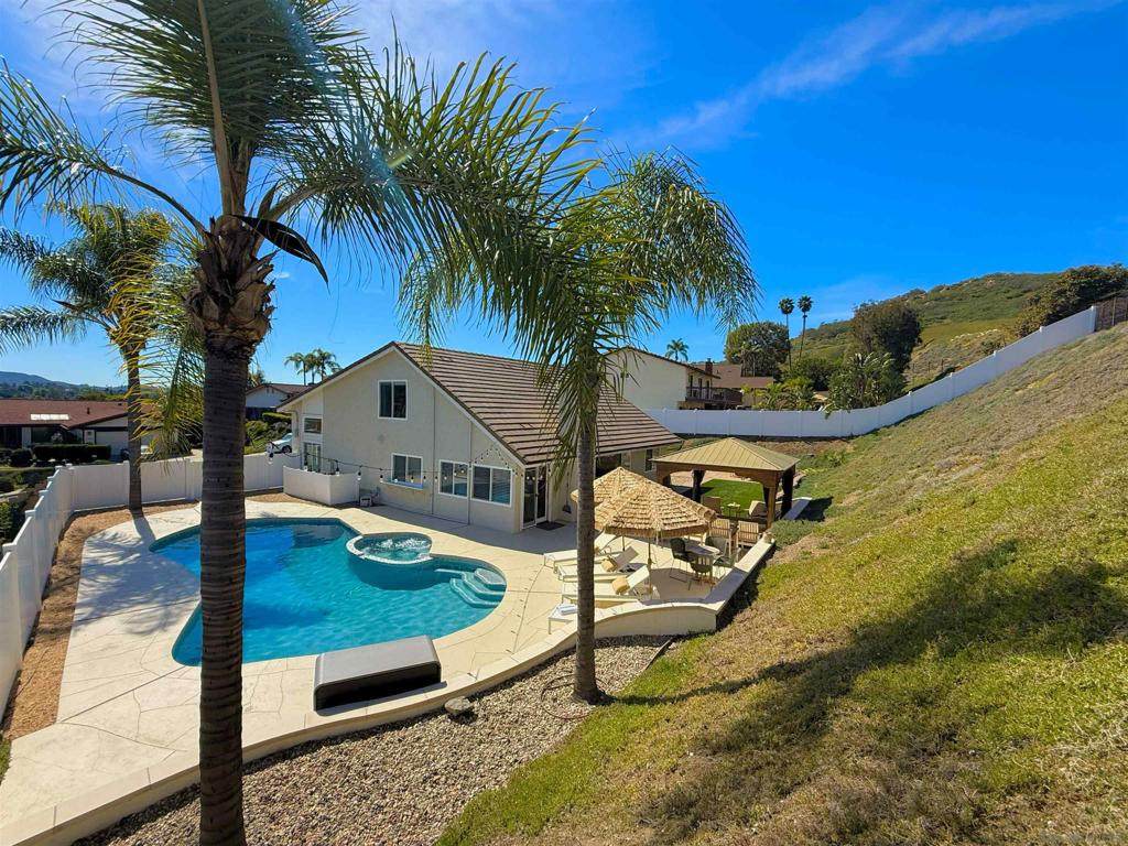 12388 Reata Ct - Photo 1