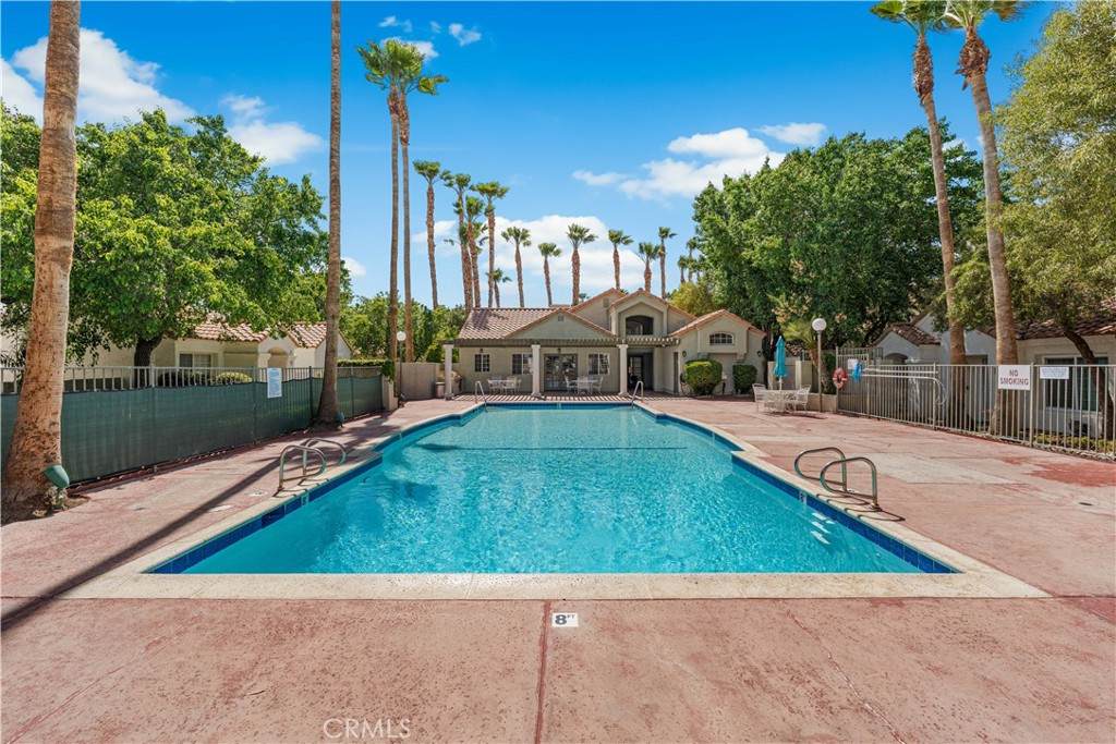 https://bt-photos.global.ssl.fastly.net/socal/orig_boomver_2_417019238-2.jpg