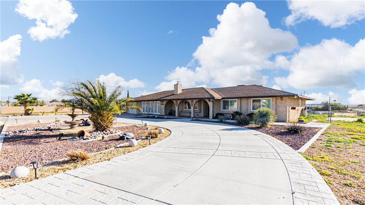 15358 Apple Valley - Photo 1