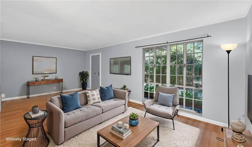 1800 Gramercy - Photo 1