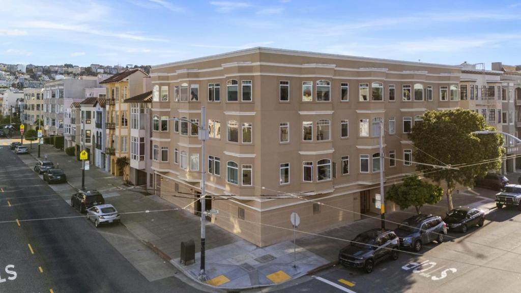 1921 Jefferson Street - Photo 1