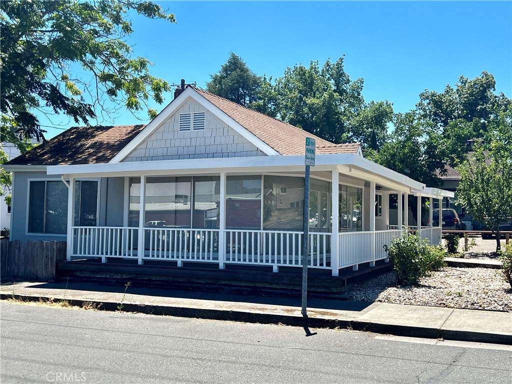 390 Forbes Street - Photo 1