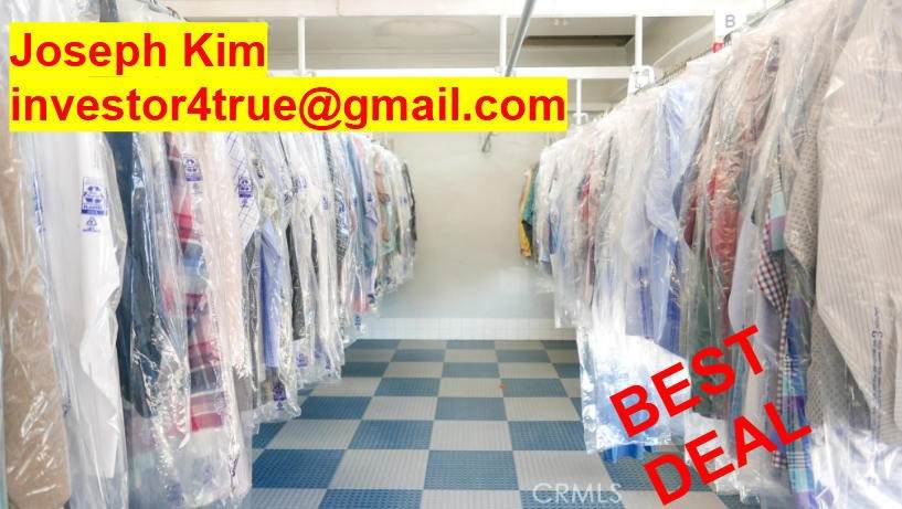  Address Not Published - Photo 1