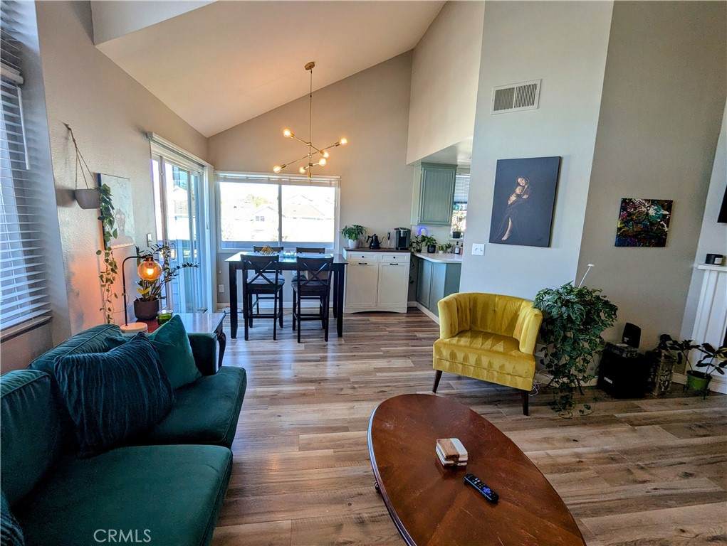 26857 Claudette - Photo 1